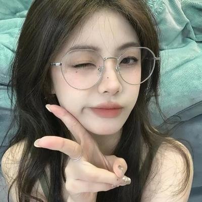 没有男人,女人更美海报